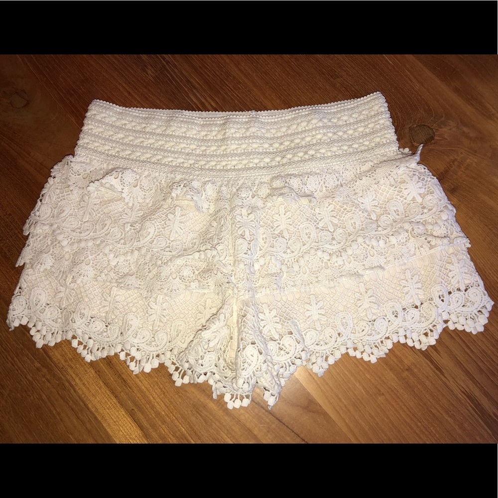 lace shorts